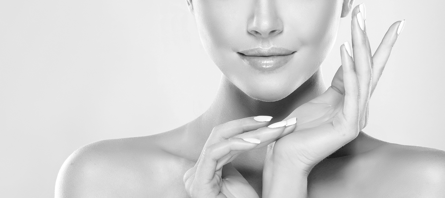 Black-and-white beauty portrait